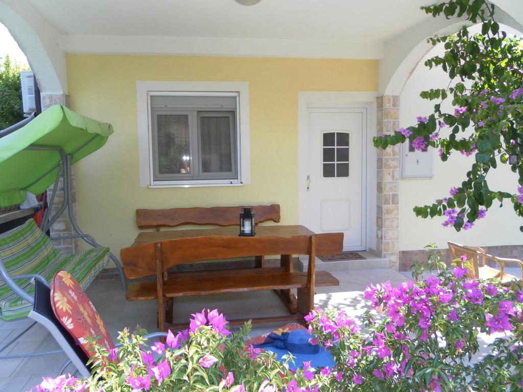 Apartments Vesna Vodice Bagian luar foto